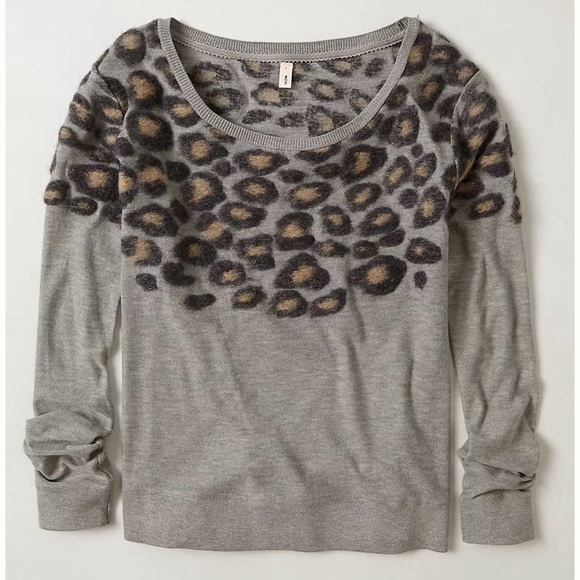 🦋 Moth Gray Leopard Print Sweater - Picture 11 of 11